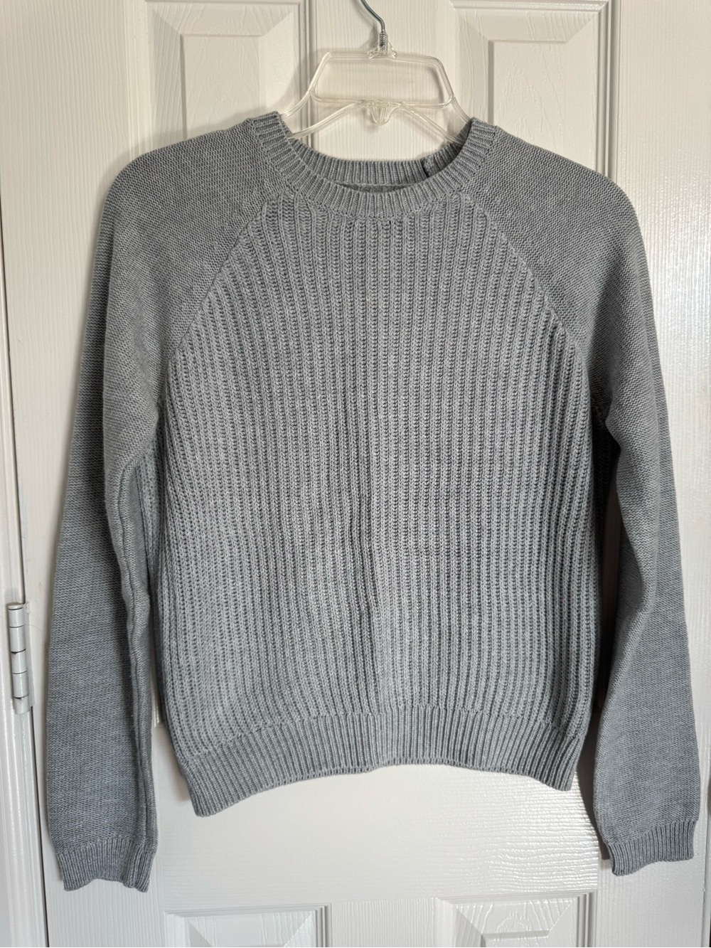 Aeropostale Gray Ribbed Crewneck Sweater